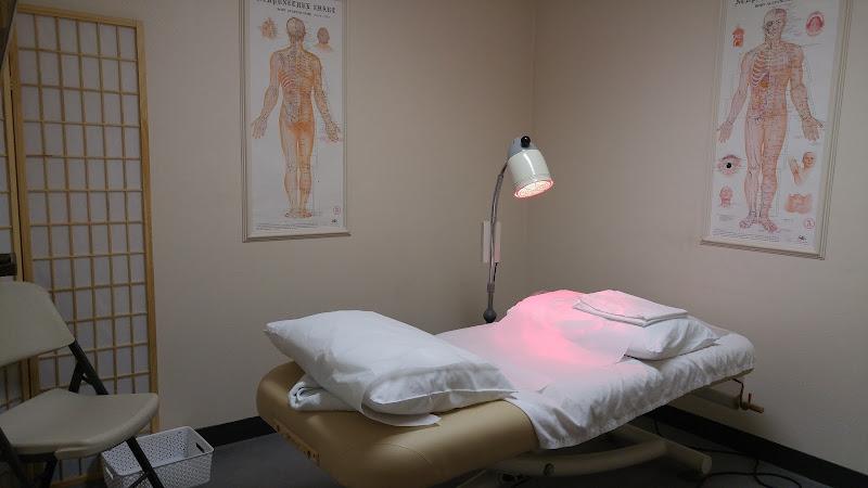 Chung's Acupuncture Clinic clinic