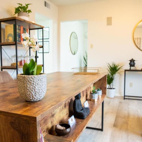 Now + Zen Acupuncture clinic