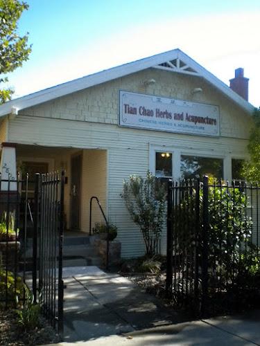 Tian Chao | Herbs & Acupuncture clinic