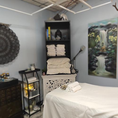 Dr. Robin Persinger DACM-InVibeWell clinic