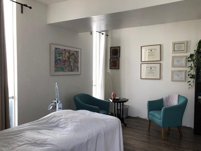 Mili Shah Acupuncture clinic
