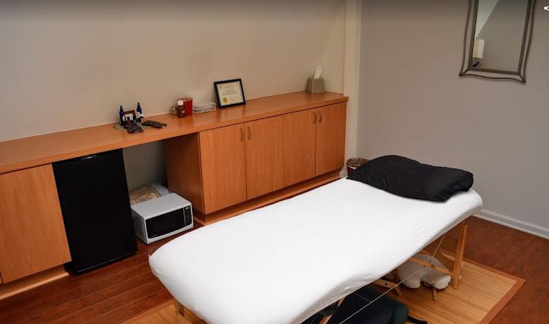 Whole Health with Dr. Lauren Hayden clinic
