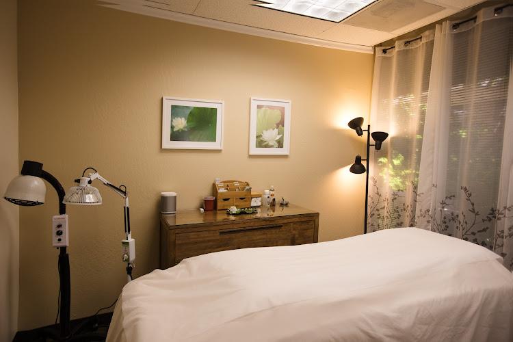 Evoke Acupuncture clinic