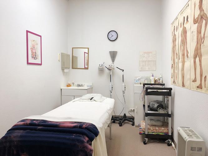 Bamboo Acupuncture clinic