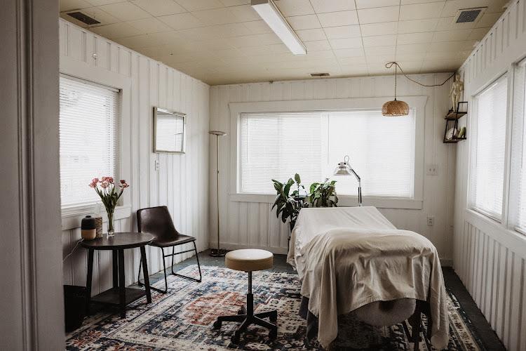 Onyx Acupuncture & Integrative Health clinic