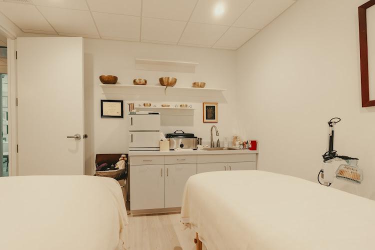 AcuBlend clinic