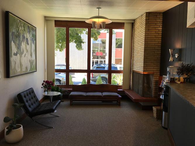 Peony Acupuncture & Apothecary clinic