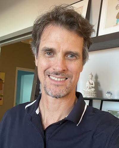 Chris Hammond, Licensed Acupuncturist clinic