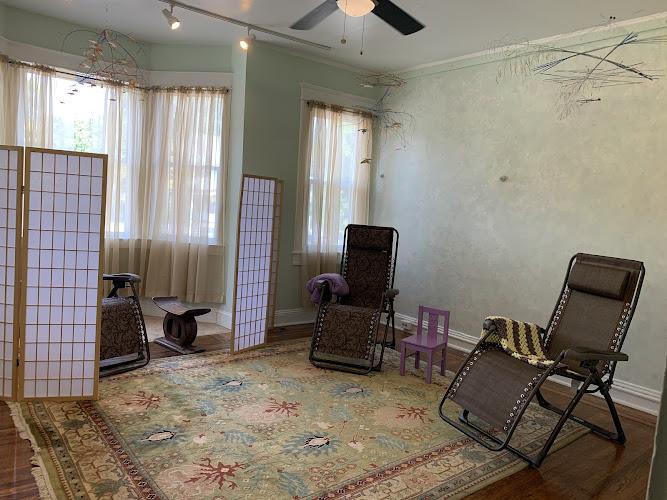 Lauraville Community Acupuncture clinic