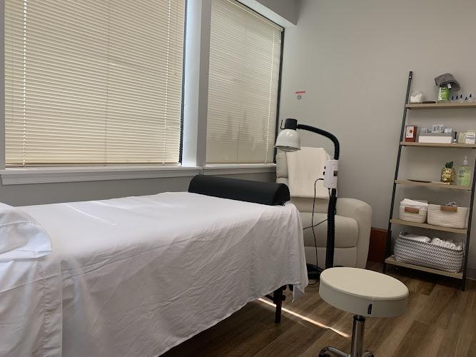 Fox Acupuncture and Wellness clinic