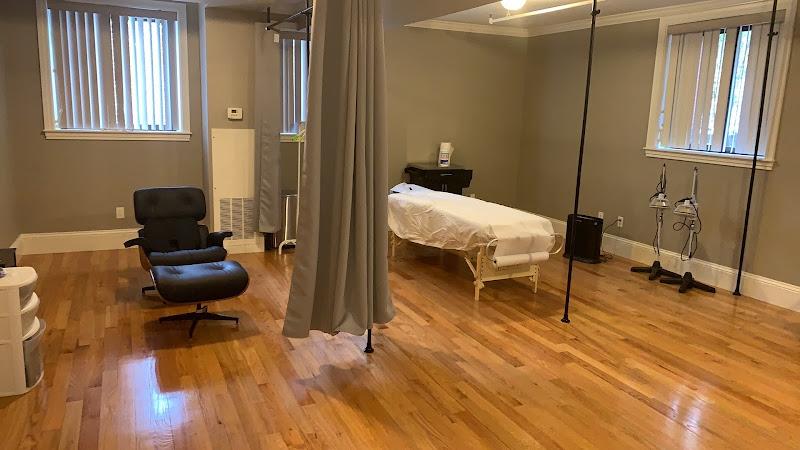 AKIRA Health Acupuncture & Massage clinic