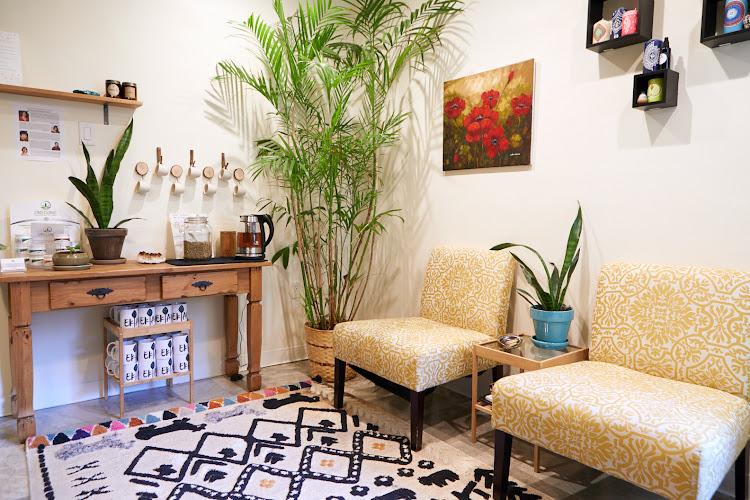 EKAH - Erin Kumpf Acupuncture & Herbs clinic