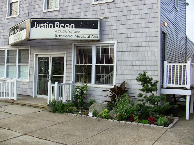 Justin Bean Acupuncturist clinic