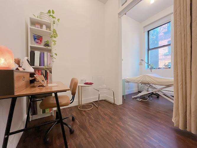 Hima Acupuncture - Greenpoint clinic