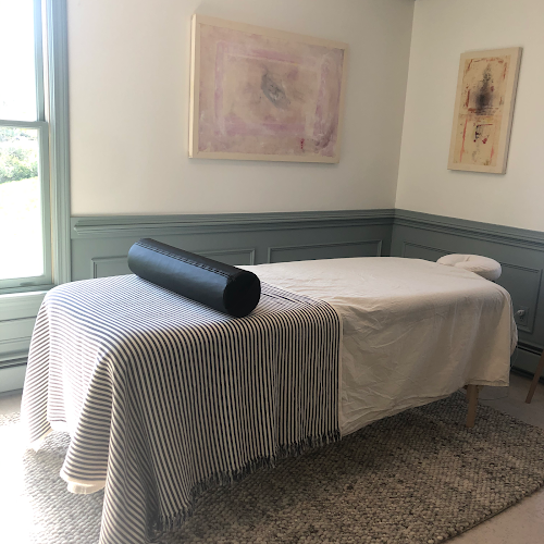 Amber Milanovich Acupuncture clinic