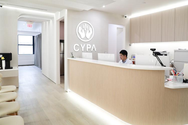 Chung Ying Physical Therapy & Acupuncture 中心物理治療針灸 clinic