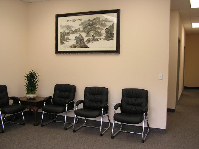 Fang Mu, Lac clinic