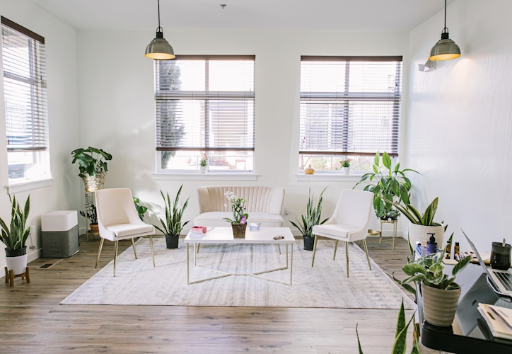 Golden Way Clinic clinic
