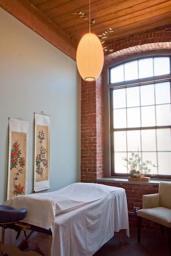 Emerging Energy Acupuncture clinic