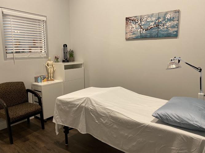 Lotus Hands Acupuncture & Herbal Medicine clinic