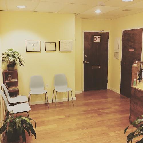 Smiling Light Acupuncture & Wellness clinic