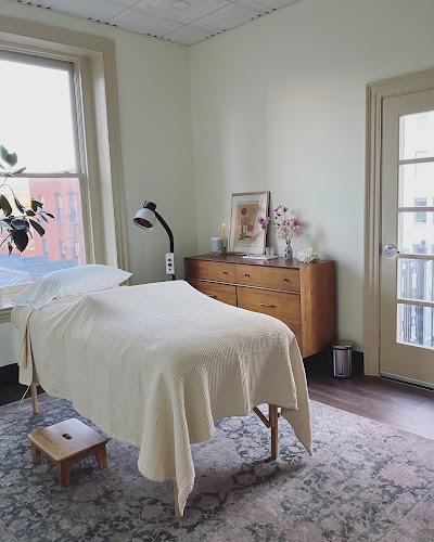 Modern Folk Acupuncture clinic