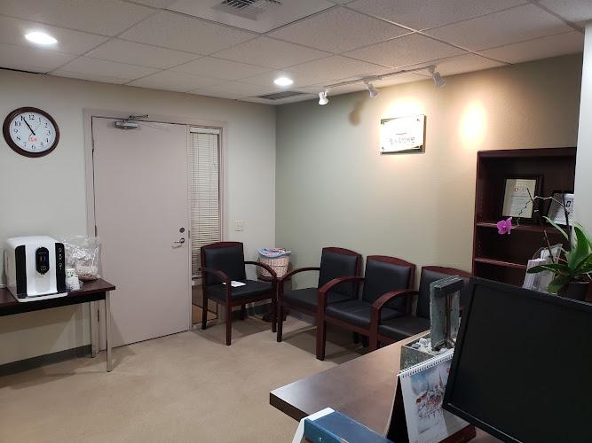 Evergreen Acupuncture & Herbal Clinic clinic