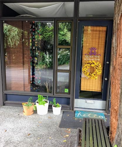 Quan Yin Acupuncture clinic