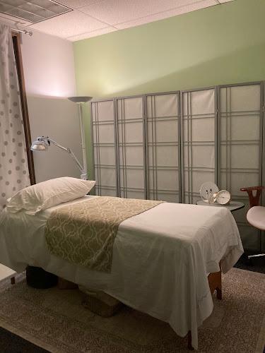 Victoria Brill Acupuncture clinic