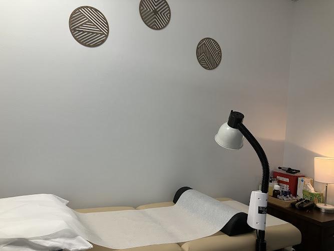 Lynnwood AcuCare Clinic 한의원 clinic