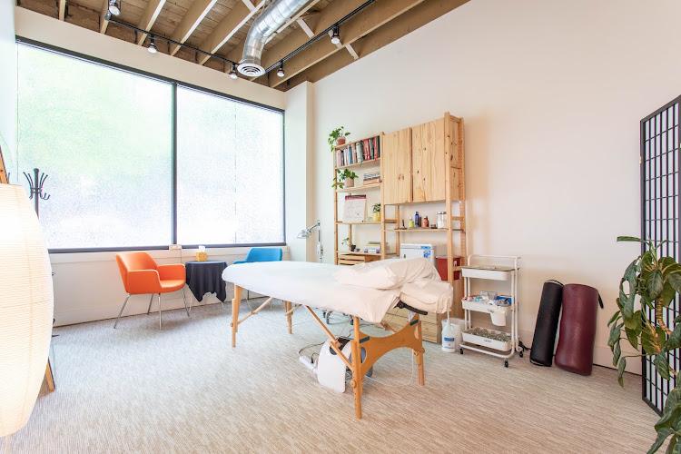 Chee Dynamic Acupuncture clinic