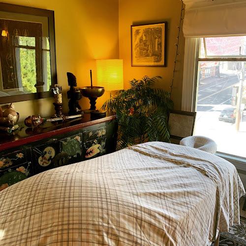 Nourish Acupuncture clinic