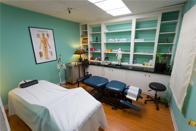 Balance Within Integrative Acupuncture - Encino clinic