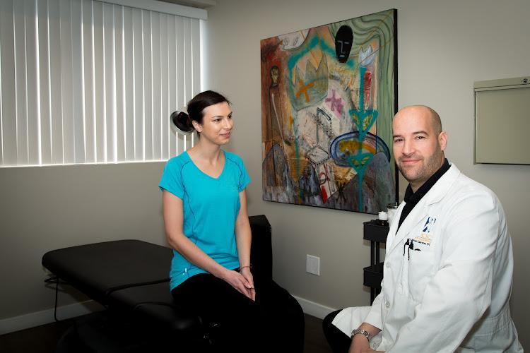 Encino - Dr. Brian Gordon Chiropractic Acupuncture clinic