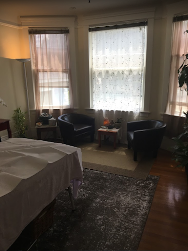 Glowing Gate Acupuncture- SF Marina clinic