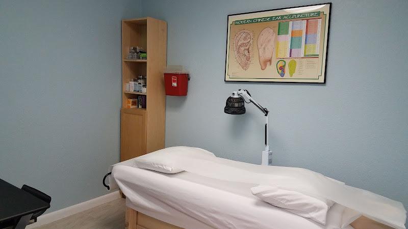 Acupuncture and Oriental Medicine at ACUMED USA clinic