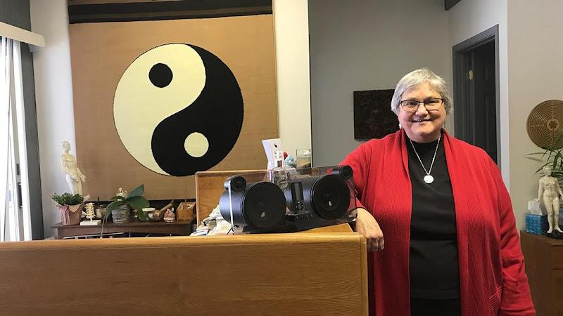 Bjonback Holistic Medicine & Acupuncture LLC clinic