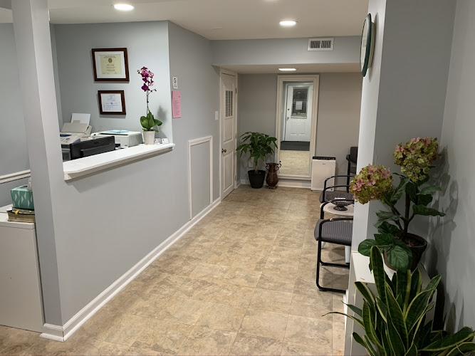 Shalom Acupuncture & Wellness - Dr. Soon S Park 샬롬한방 한의원 박순식 clinic