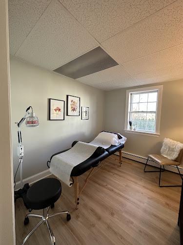 The Violette House - Acupuncture Boutique clinic
