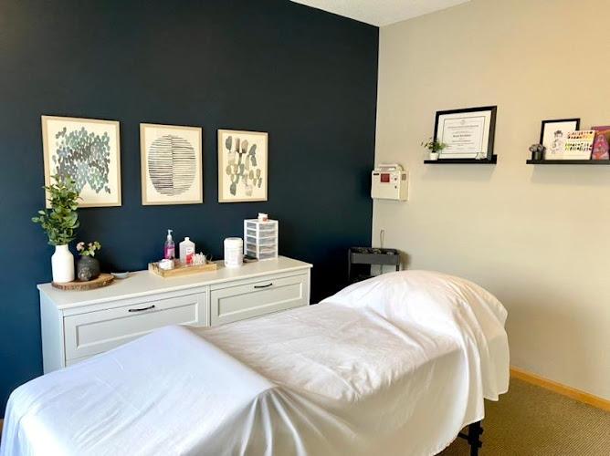 Elliott Therapeutics - Acupuncture & Massage clinic