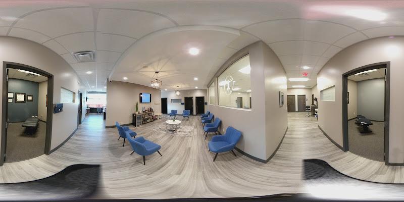 Advanced Sports & Family Chiropractic & Acupuncture: Blue Springs Location clinic