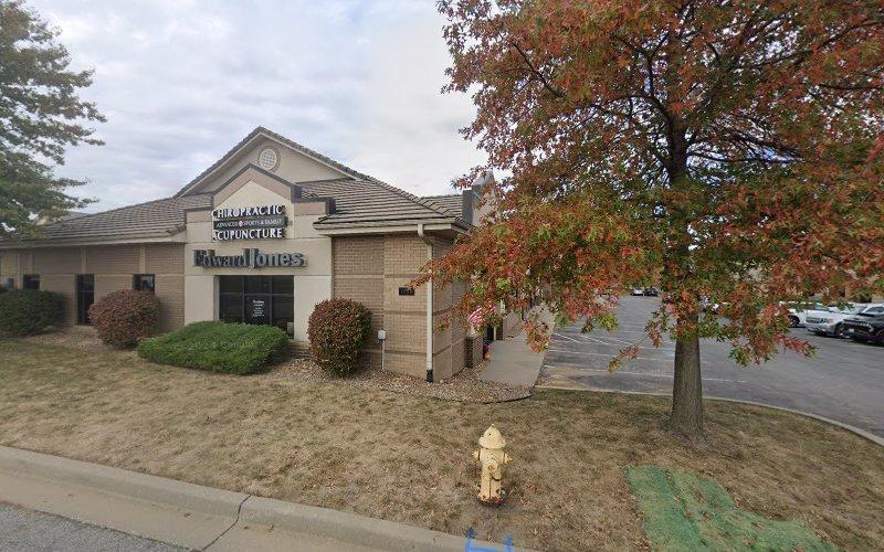 Advanced Sports & Family Chiropractic & Acupuncture: Liberty Location clinic