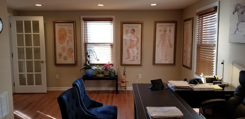 수려인한의원 (2B Nature Wellness Acupuncture and Herb) clinic