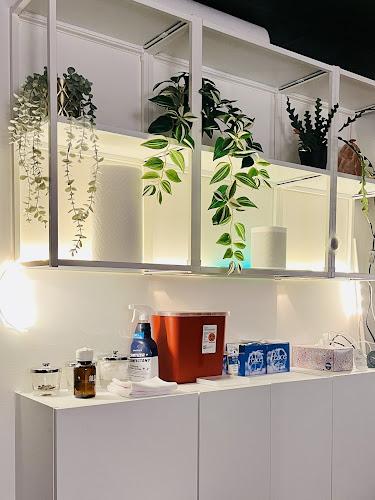 AcuLiving Acupuncture Therapy + Sports Medicine clinic