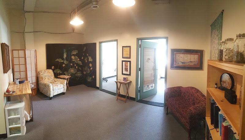 Hannah G. Caruso, L.Ac, Acupuncture & Chinese Medicine clinic