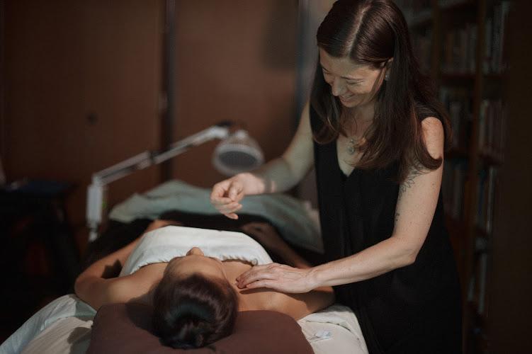 Peony Acupuncture and Chinese Herbal Medicine clinic