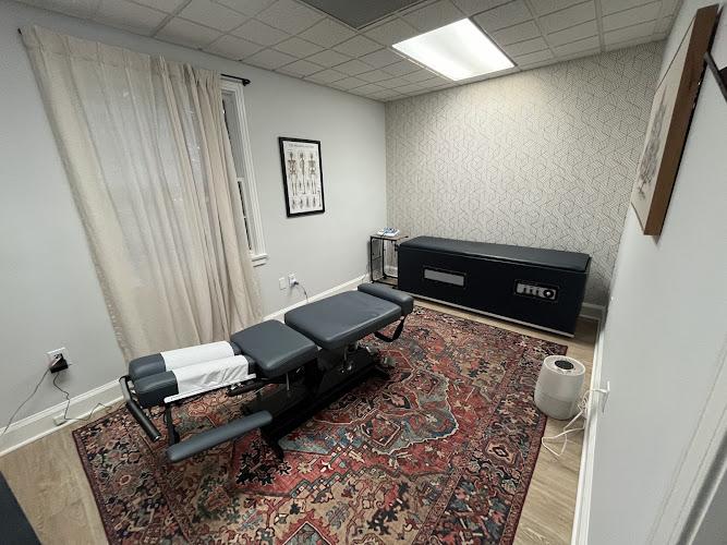 Derek Maul, DC: Chiropractor & Acupuncture clinic
