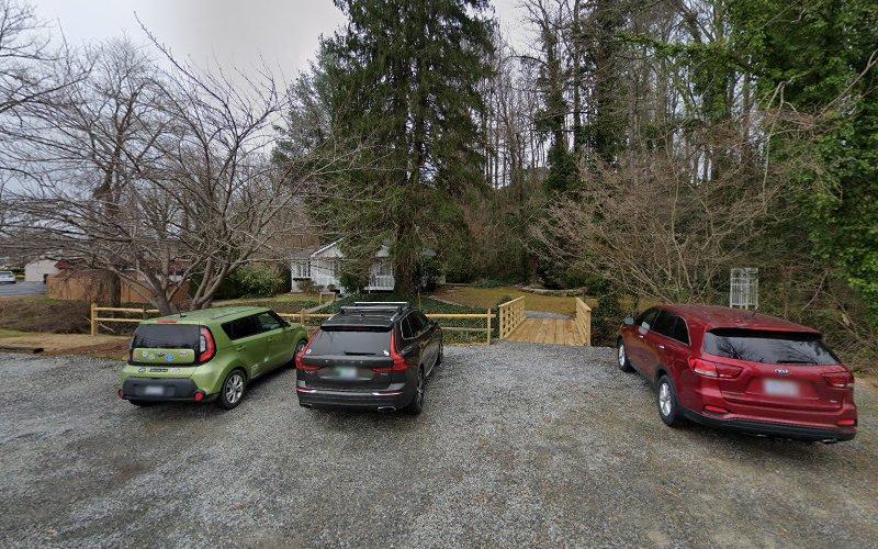 Elizabeth Elzey Acupuncture and Herbs clinic