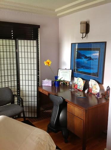 Albany Acupuncture Clinic, Mandi Schwendiman LAc, DAc clinic