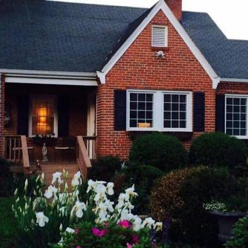 Jonathan Brooks Chiropractic & Acupuncture Spa clinic